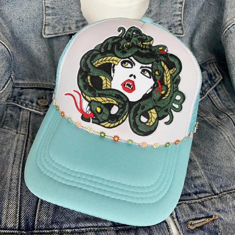 Embroidery Hat Machine - 1 adet yılan ve kız karikatür