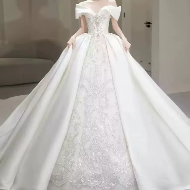 Embroidery Skirt - Şık Gelinlikler Omuzları Açık Katlamalı Yaka