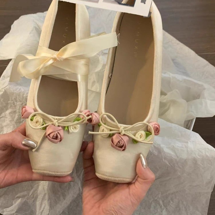 Kadın Flats Bow Marie Janes Ay - Embroidery Design Free incelemesi ve fiyatı